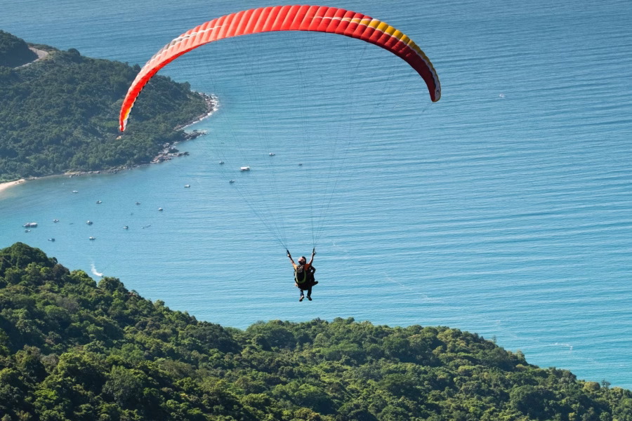 Bir-Biling Tour Package from Delhi/Chandigarh including Paragliding