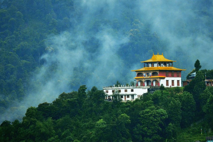 5 Day Sikkim Tour with Gangtok, Lachung & Yumthang Valley Excursion